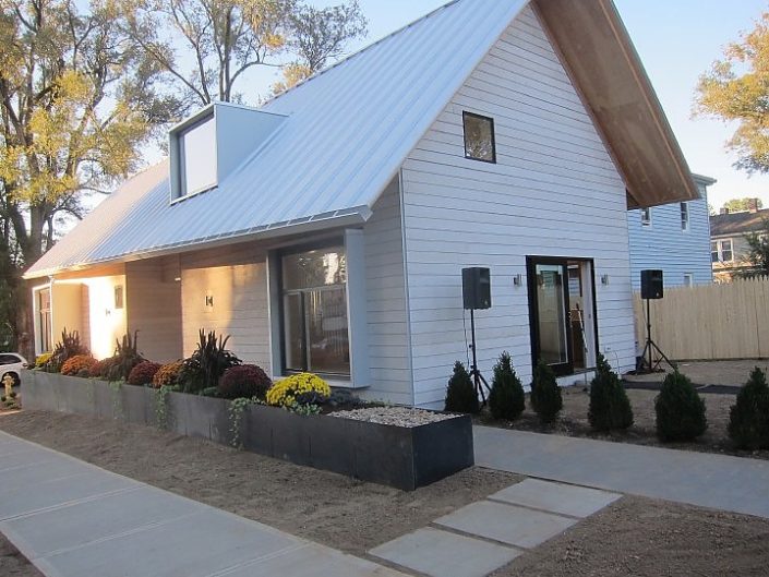Yale's Vlock House
