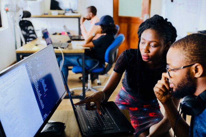 mars-sector-6-IgUR1iX0mqM-unsplash Students working at computer